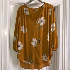 Beautiful Floral Dress Top 3/4 length sleeves